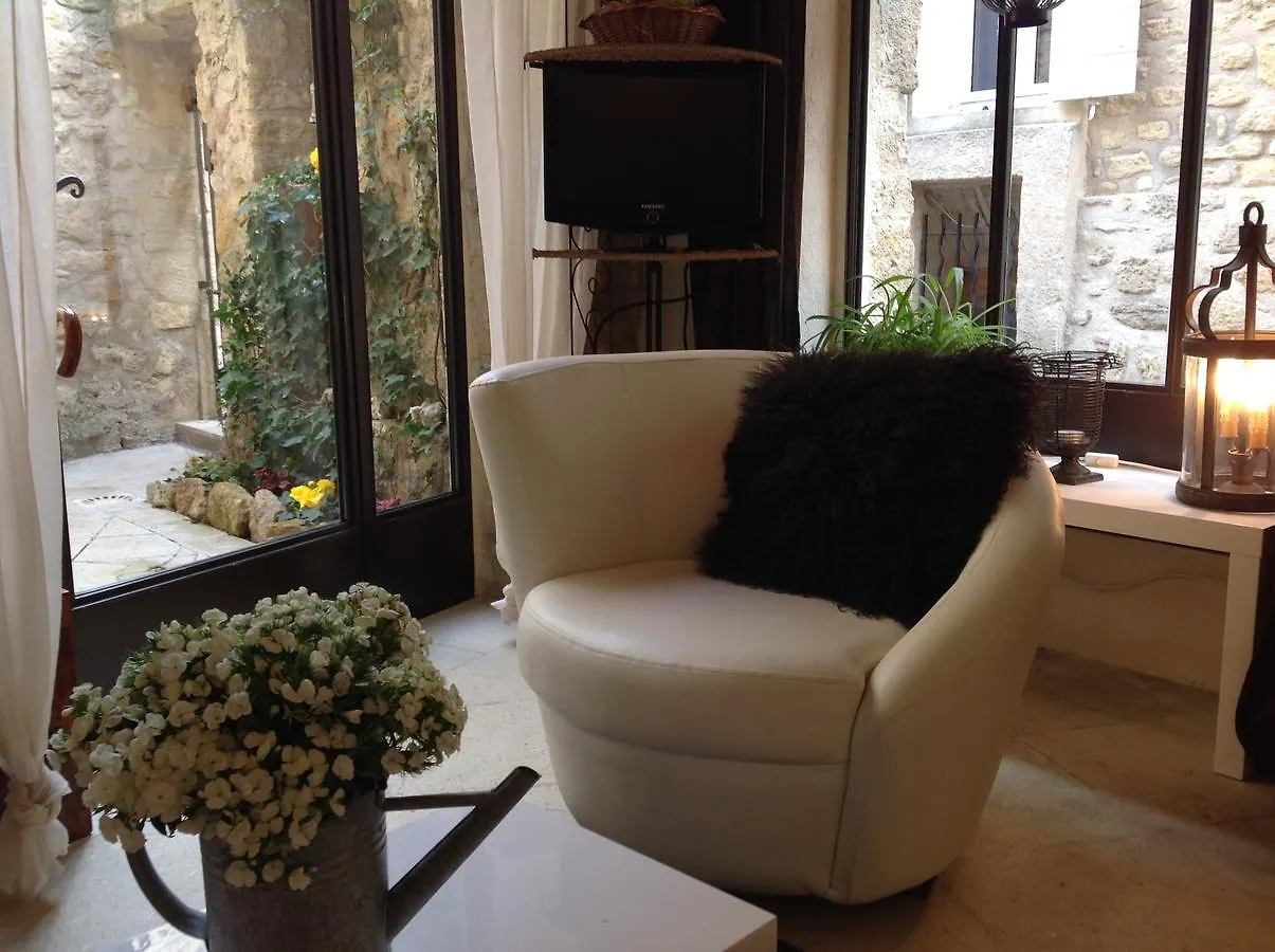 Un Patio En Luberon Bed & Breakfast Ansouis