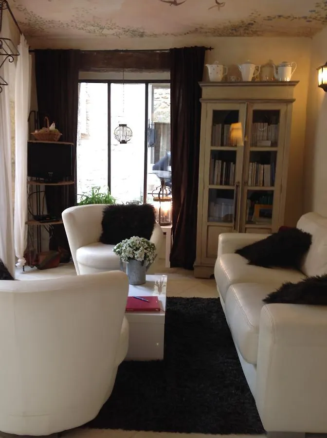 Un Patio En Luberon Bed & Breakfast Ansouis 0*,  France