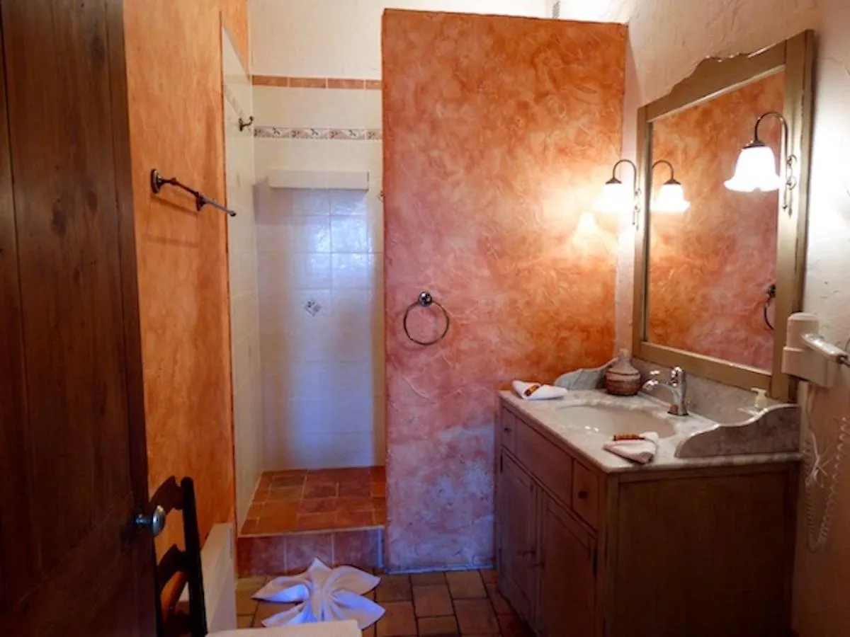 Un Patio En Luberon Bed & Breakfast Ansouis 0*,  France