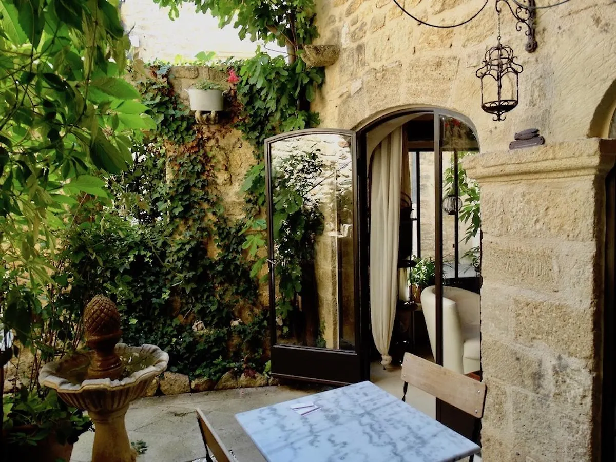 Bed and Breakfast Un Patio En Luberon Ansouis